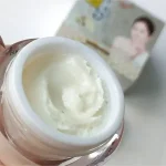 HUAYUENONG Pearl White Regeneration Freckle Cream - Image 4